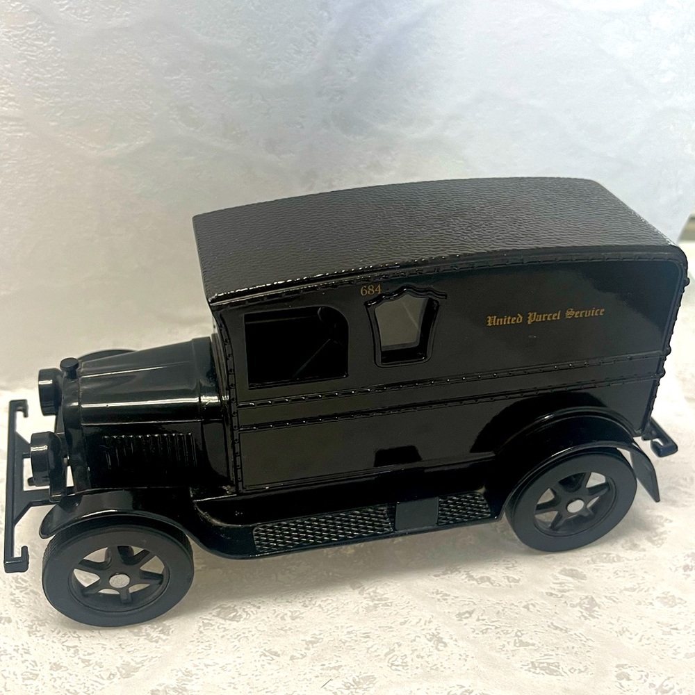 Vintage Diecast UPS Delivery Van Toy Collectable